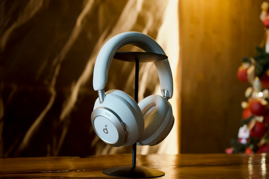 Ilustrasi headphone untuk contoh produk